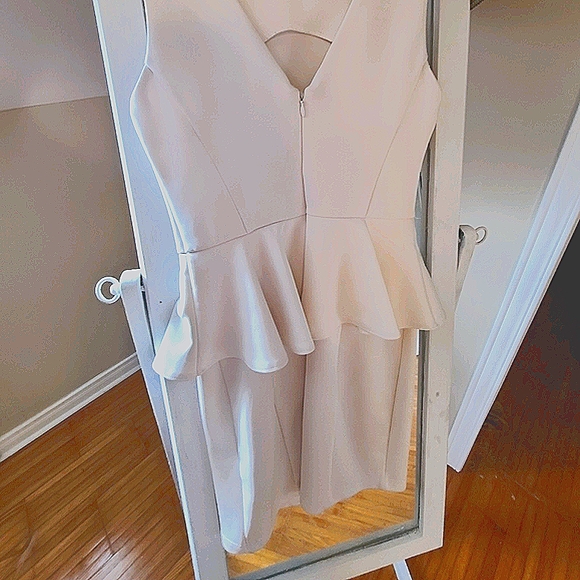 White bodycon dress - Picture 5 of 5